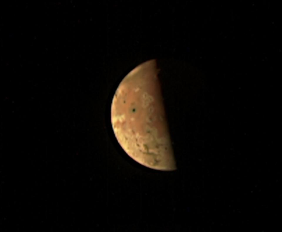 Image of Jupiters volcanic moon Io